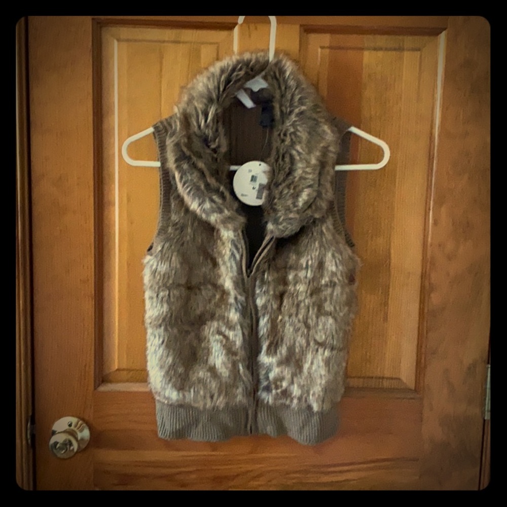 Faux fur zip vest